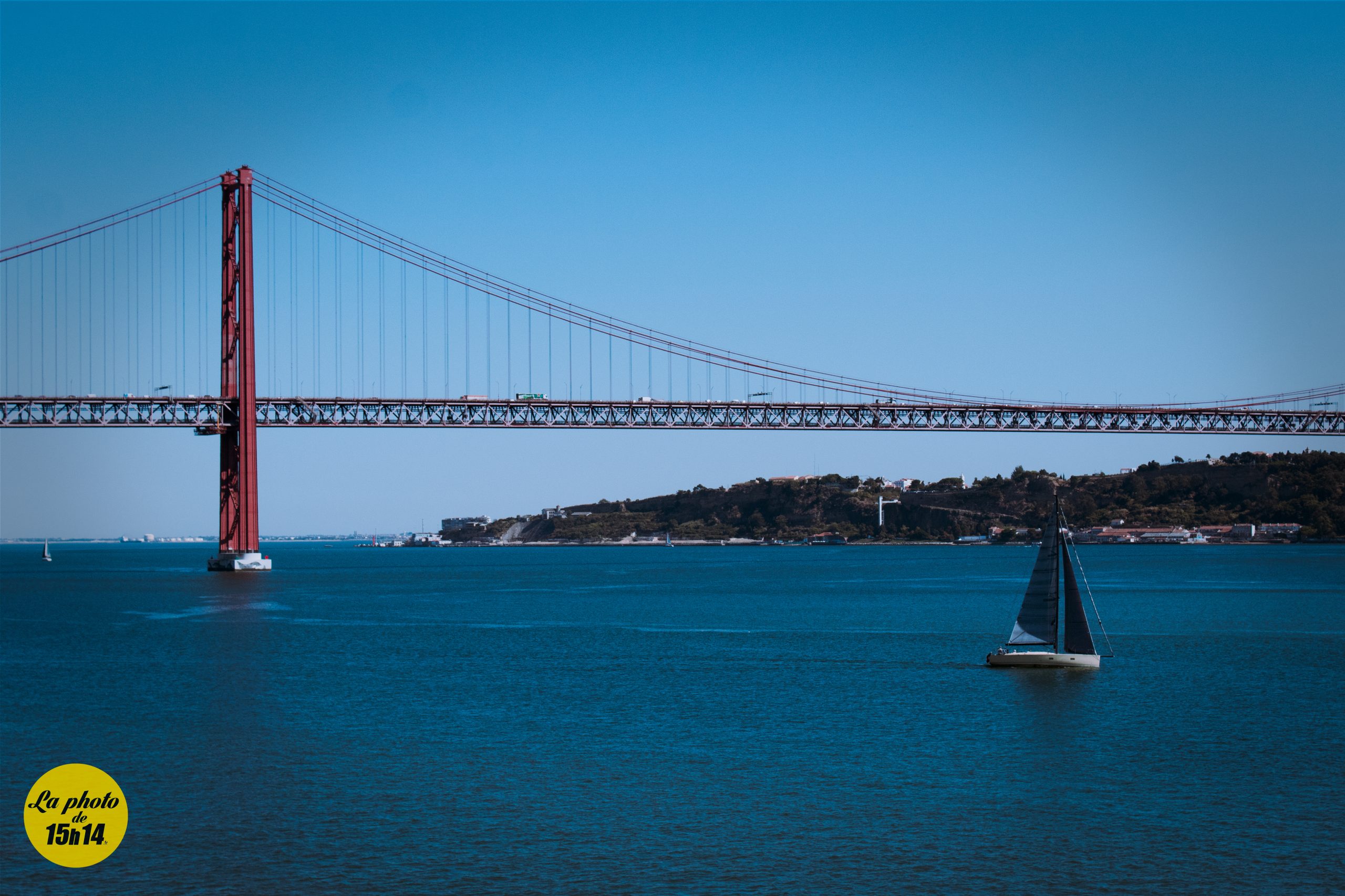 Pont du 15 avril ou Golden Gate ?