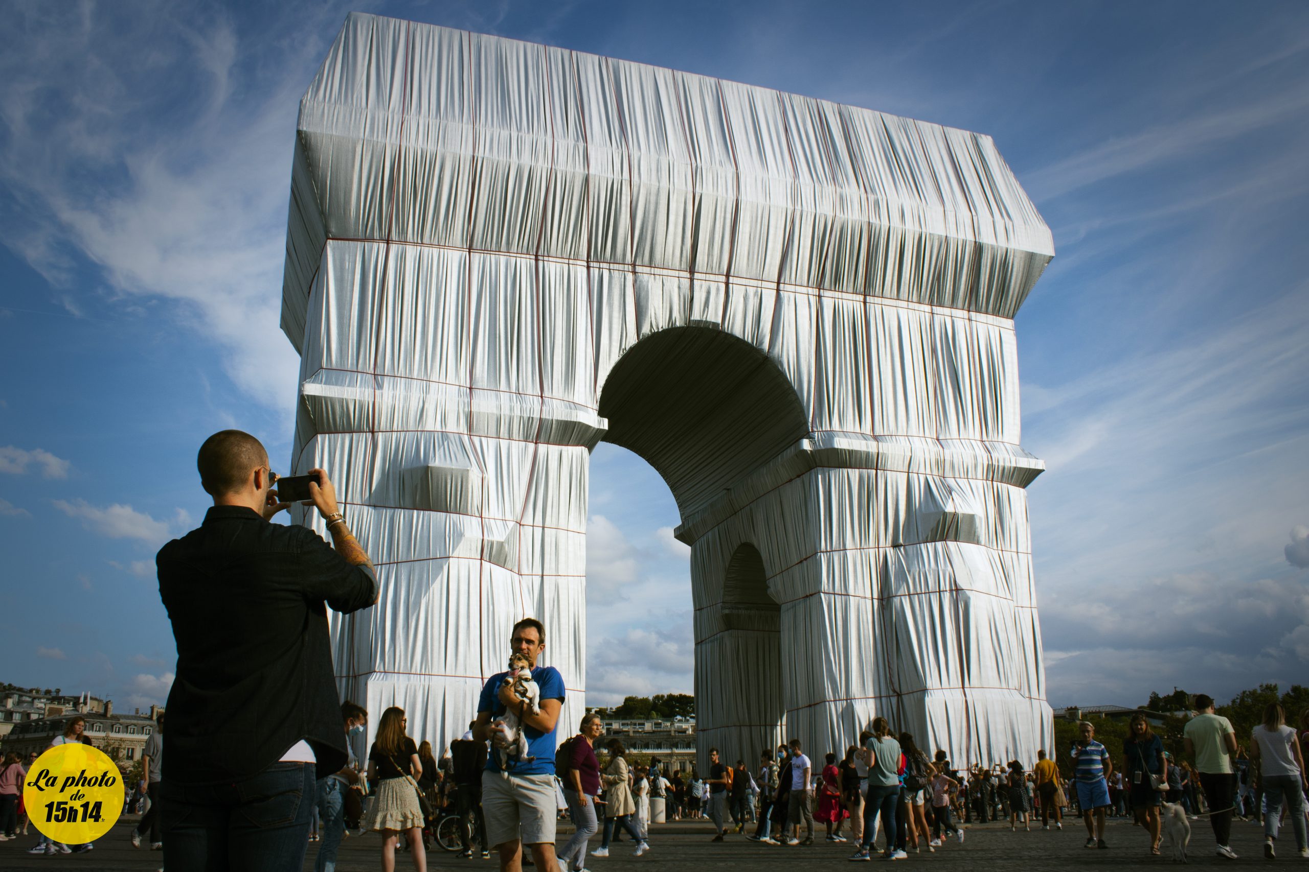 🏛️ La monumentalité d’une oeuvre de Christo et Jeanne-Claude