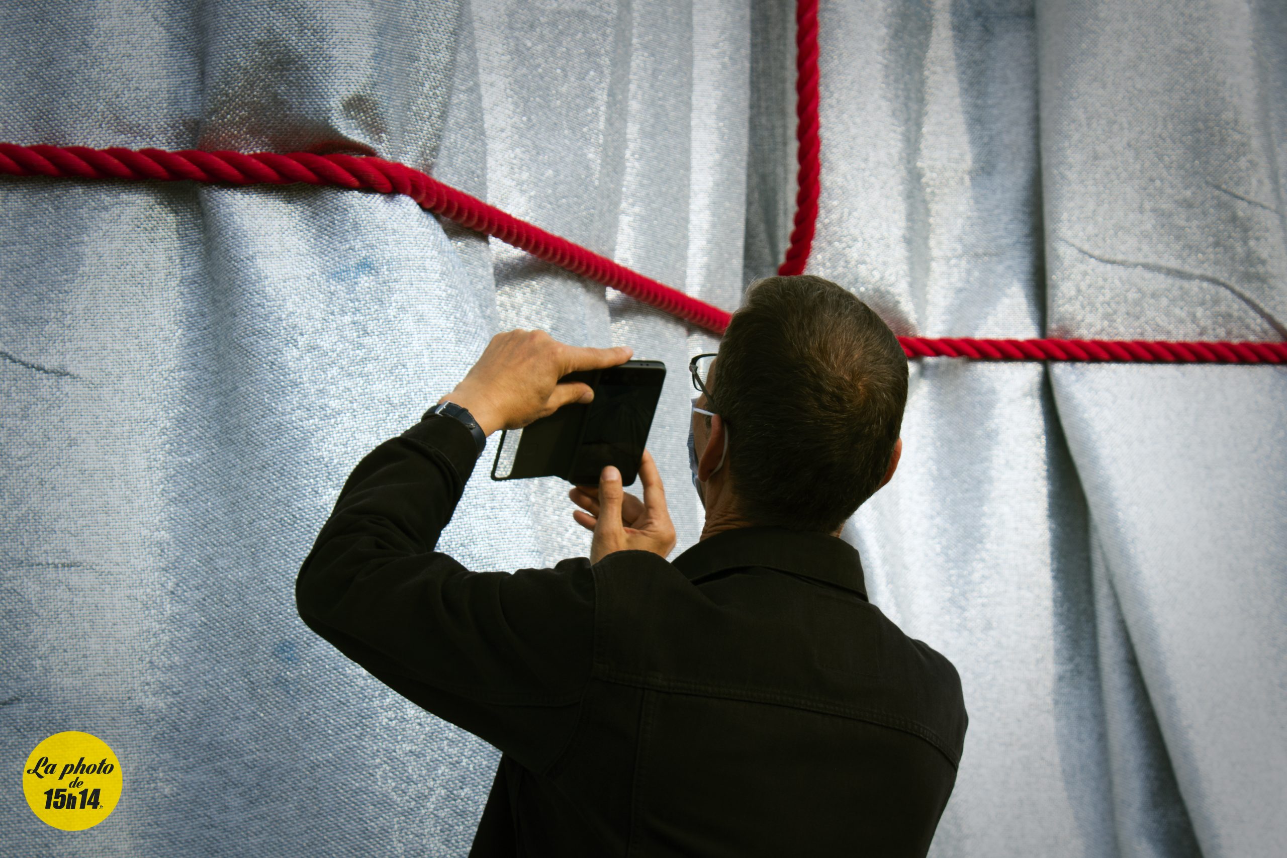 Face Ă l'oeuvre de Christo et Jeanne-Claude